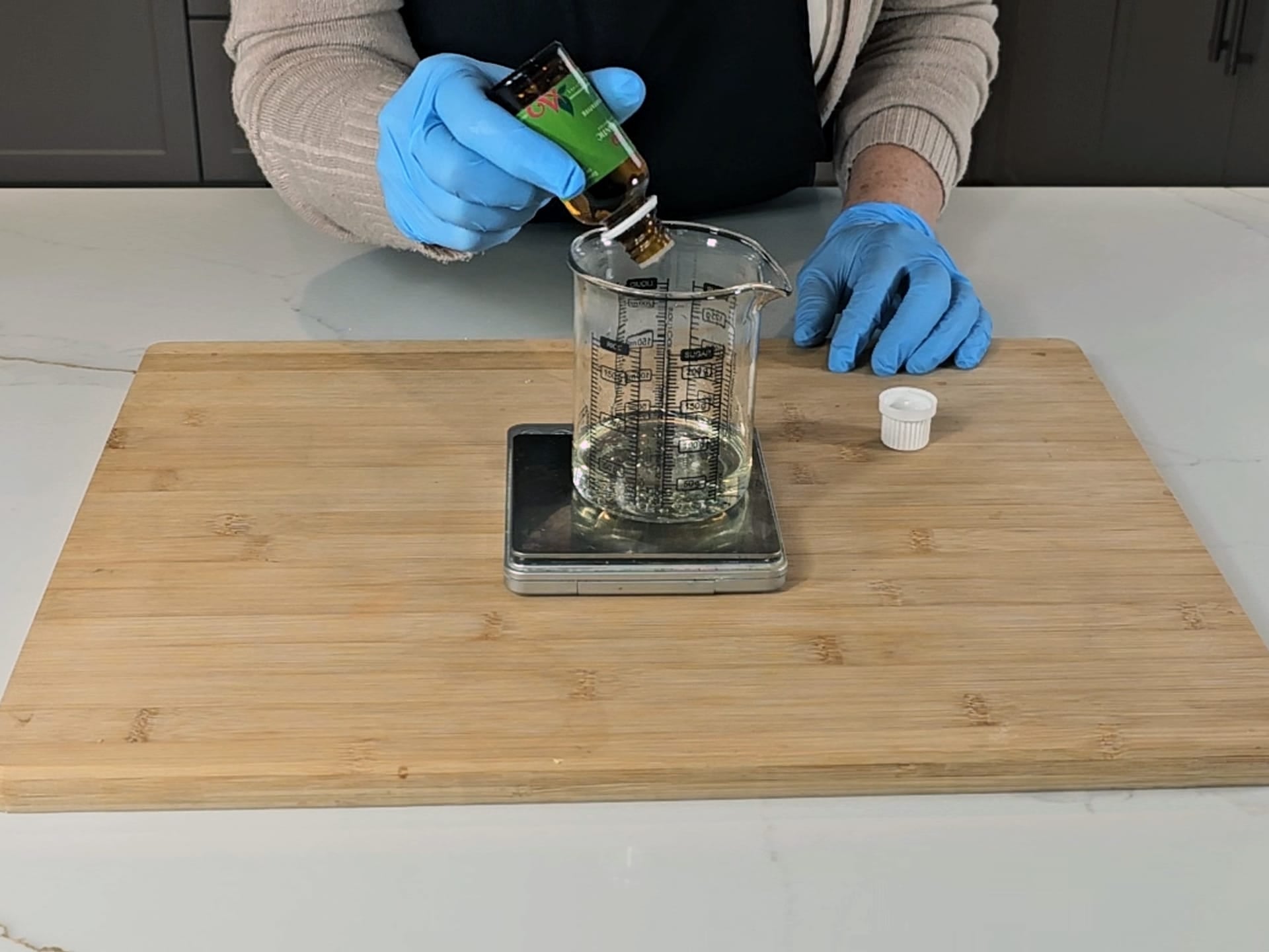 How To Make A Natural DIY Face Serum At Home