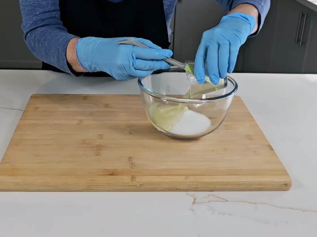 Check the consistency of your scrub