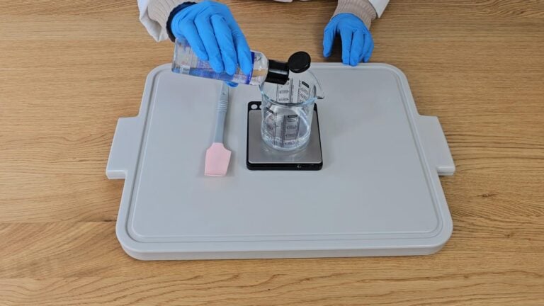 Add the preservative and stir Add the preservative and stir