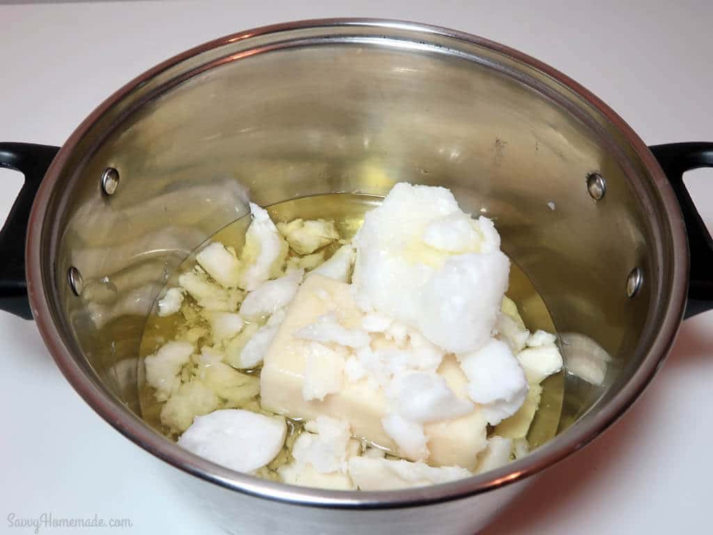 How to swirl cold process soap step 1