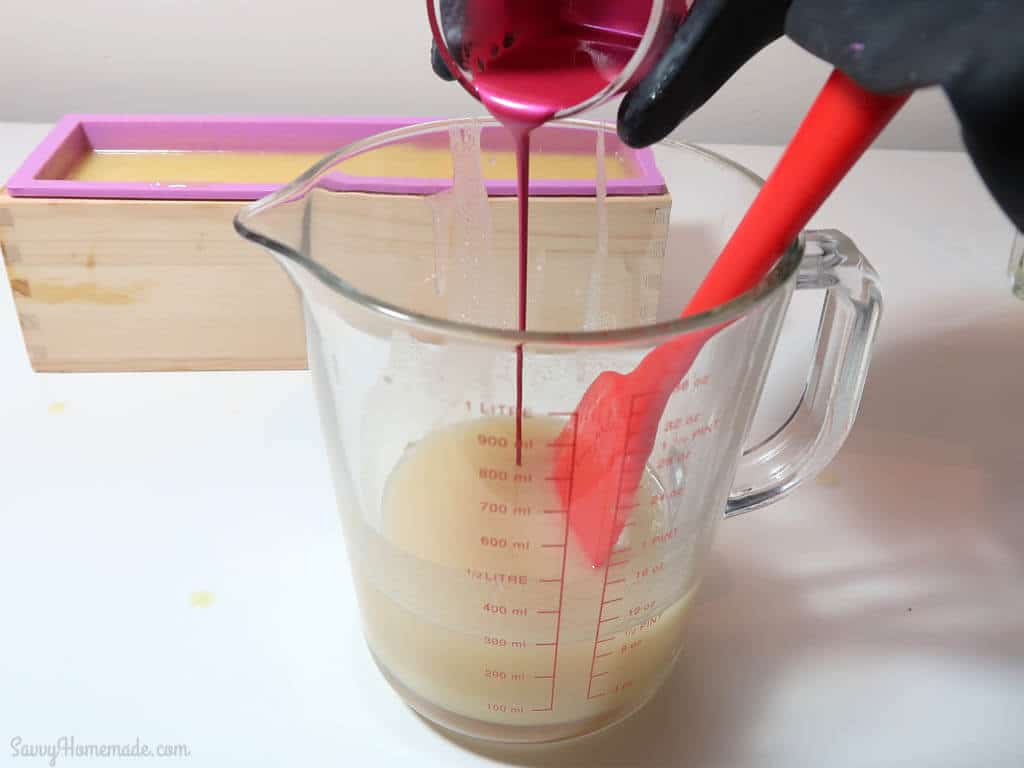 How to swirl cold process soap step 8