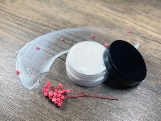 DIY rose face moisturizer