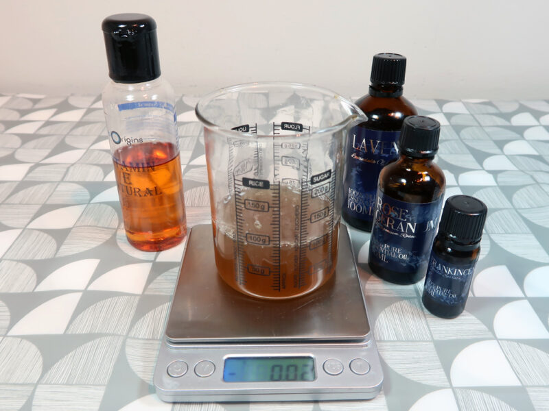 Essential Oil Use Chart With Guides On Uses & Pairings