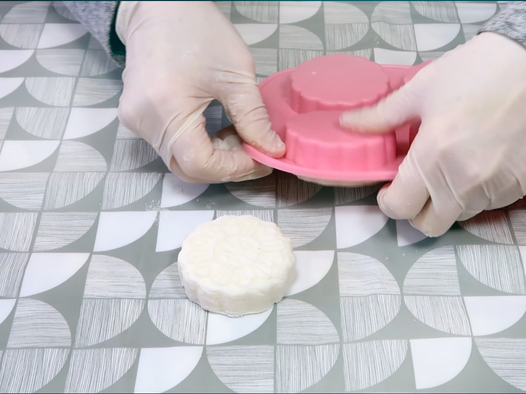 Step 7: Leave for 30 minutes, then remove from your mold and leave for a further 24 hours to harden