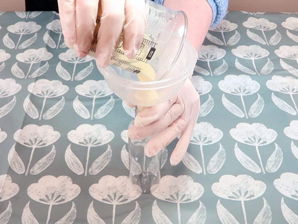 making Eczema cream making Eczema cream