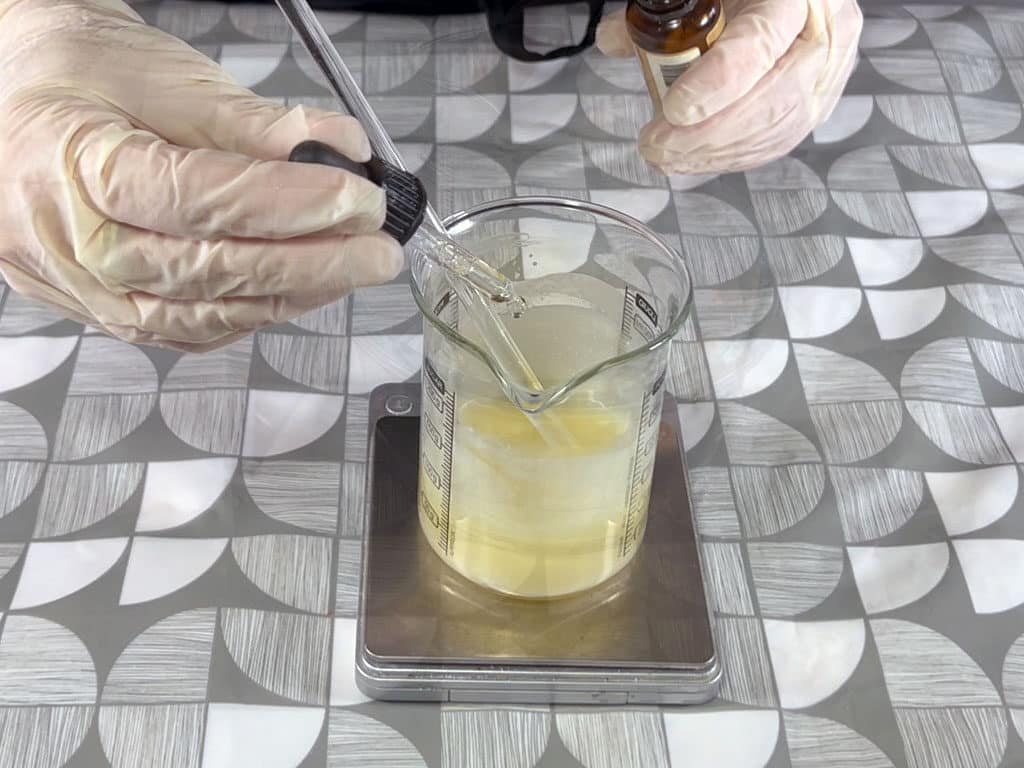 add your preservative, vitamin e and benzoin to the beaker