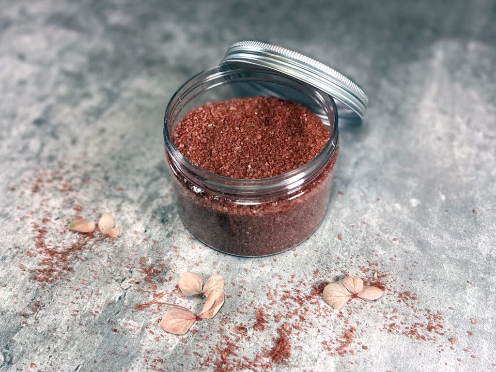 detoxing Himalayan bath salts