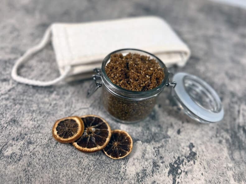 homemade body scrub for dry skin