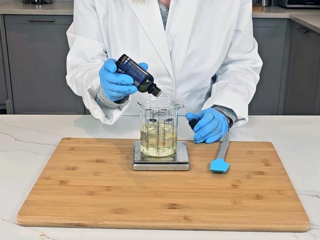 Add the Argon oil and Bergamot essential oil