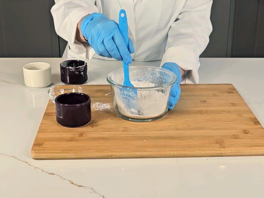 making baking soda dry shampoo
