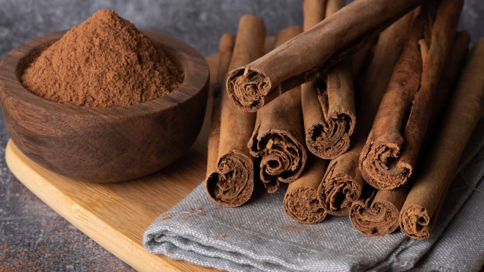 Cinnamon sticks