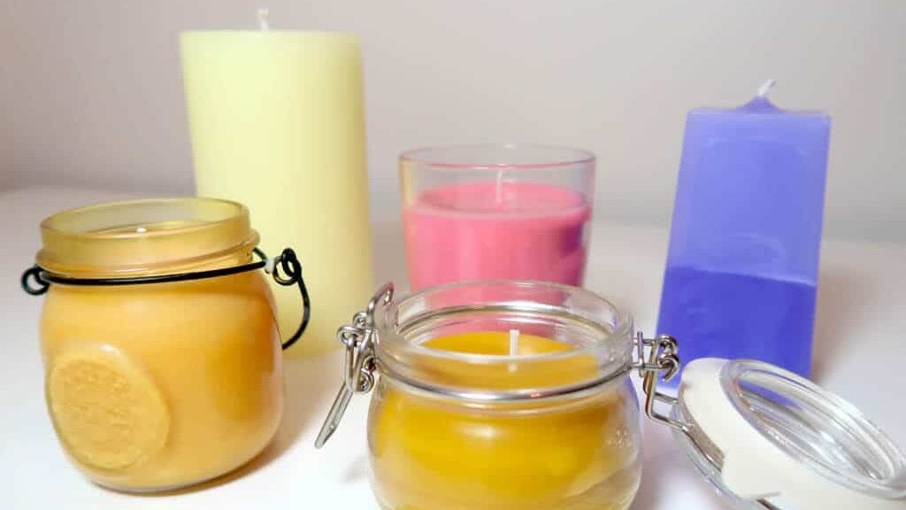 diy scented candles made at home