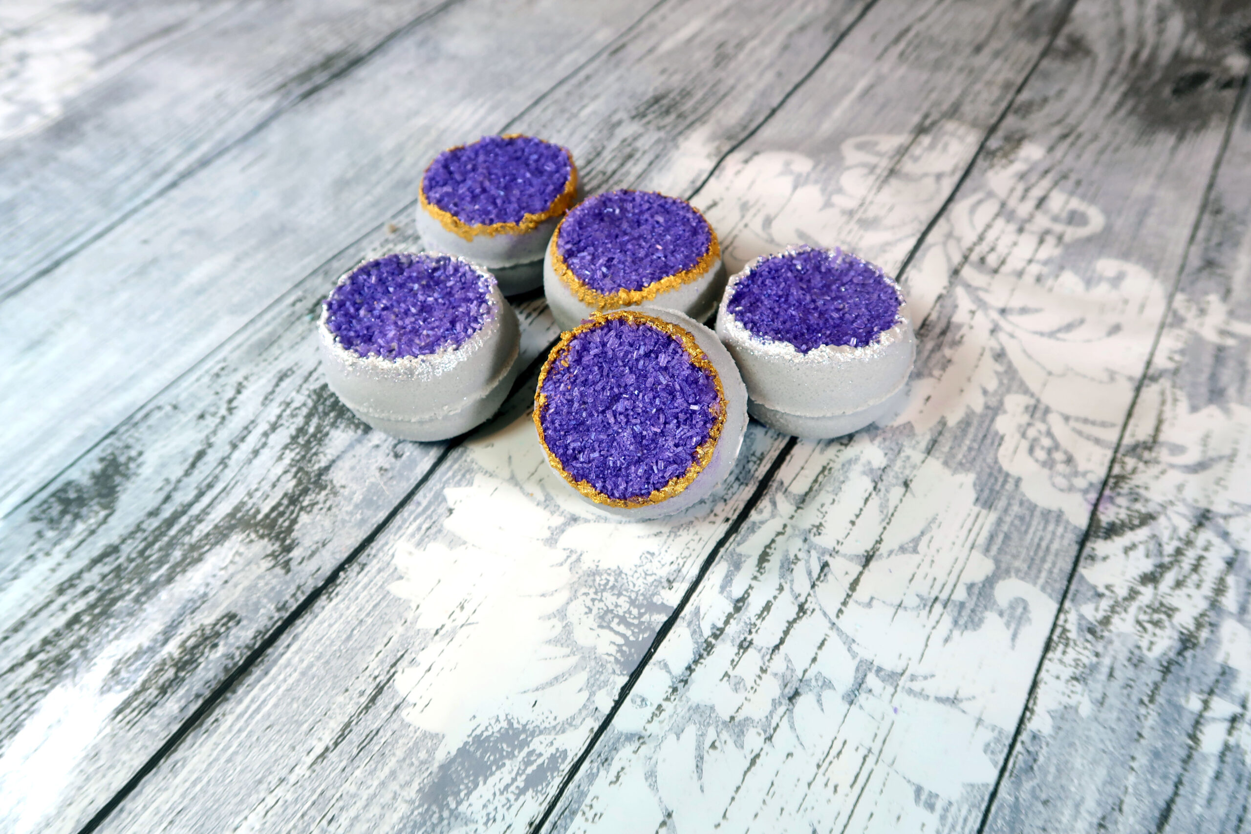 geode-bath-bomb-pic DIY Geode Bath Bombs