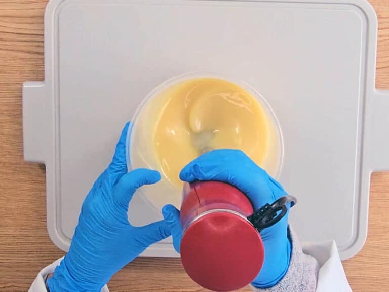 The mixture is blended with a stick blender The mixture is blended with a stick blender