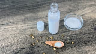 A simple DIY hand cream that nourishes dry skin