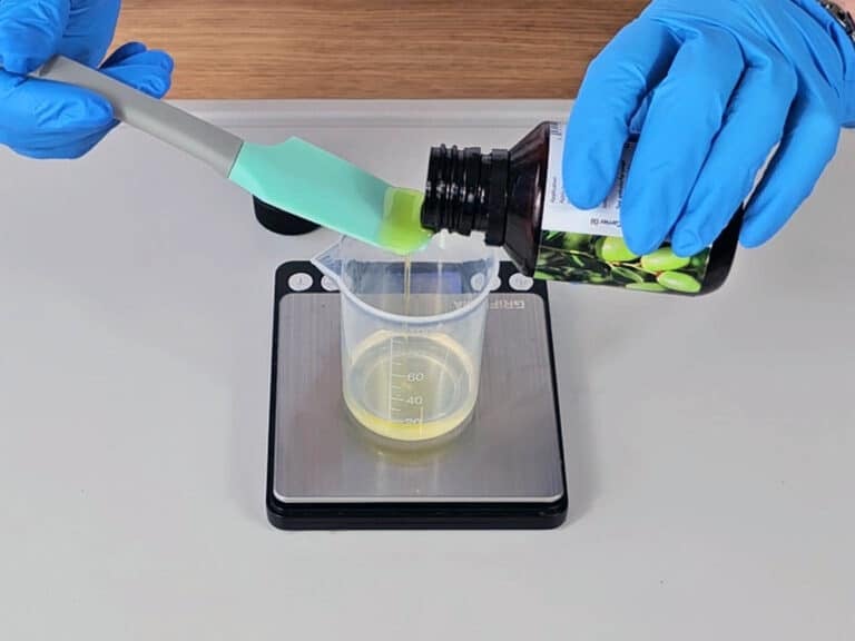 how to make an oil cleanser step1