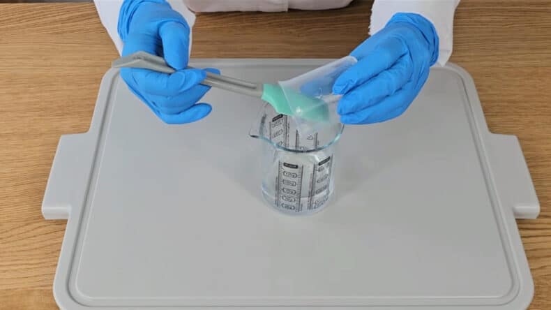 Once the water has been thickened with the gum. We can add the glucosides to it.