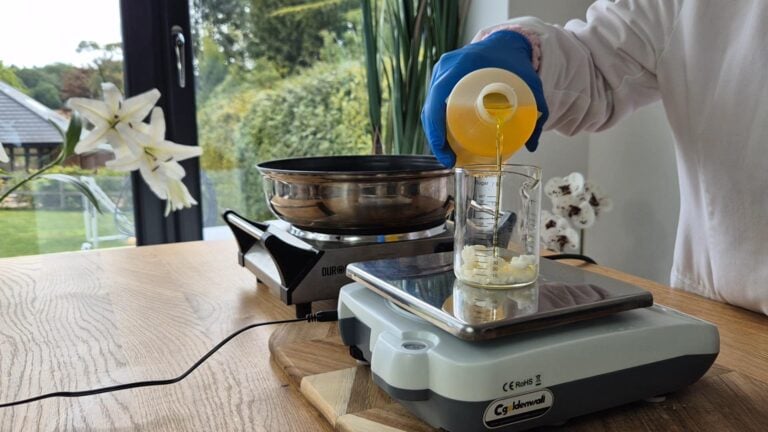 weigh the jojoba oil weigh the jojoba oil